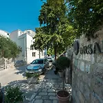 Orsan - Elegant With Private Terrace Appartement