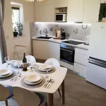 Apartament Orsan - Elegant With Private Terrace