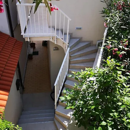Apartment Orsan - Elegant With Private Terrace