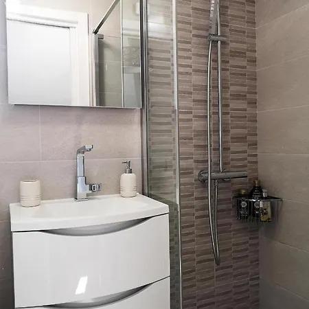 Orsan - Elegant With Private Terrace Apartment Dubrovnik