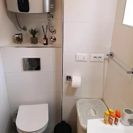 Orsan - Elegant With Private Terrace Daire *