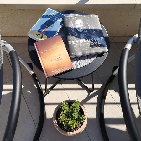 Orsan - Elegant With Private Terrace *