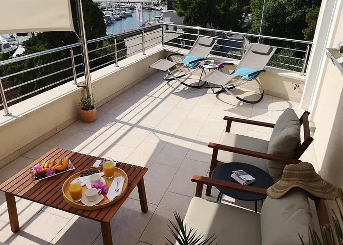 Orsan - Elegant With Private Terrace *