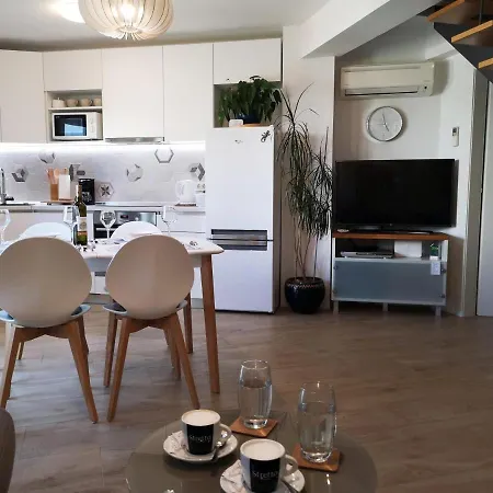 Orsan - Elegant With Private Terrace Апартаменты Дубровник
